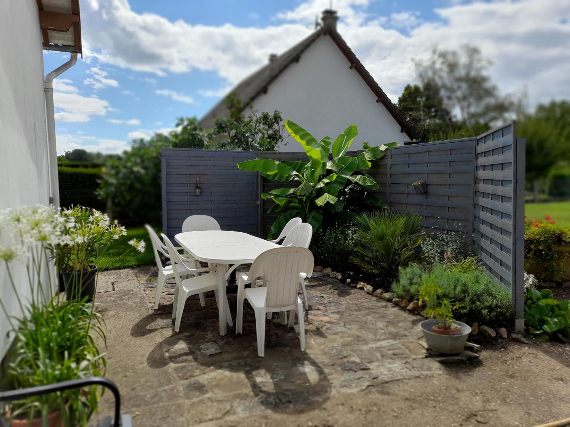 Bed and Breakfast Les Abelias Hauterive  Exterior foto